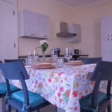 Downtown - Piazza Martiri Apartman *